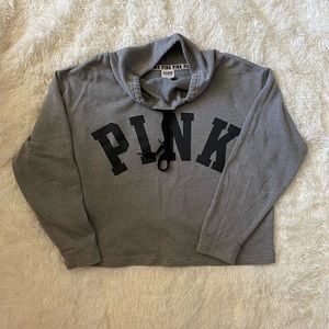 Semi cropped pullover